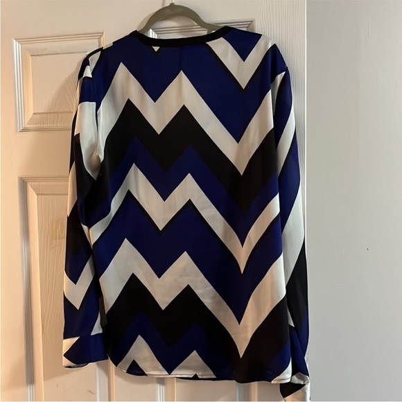 Ralph Lauren black, white, and blue chevron long sleeve -Large Size 1X - Picture 3 of 6